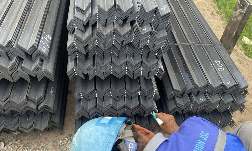 Kiểm tra chất lượng thép V